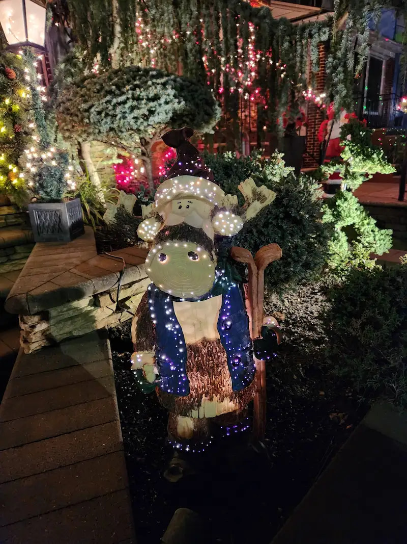 Magische Weihnachtslichter in Dyker Heights